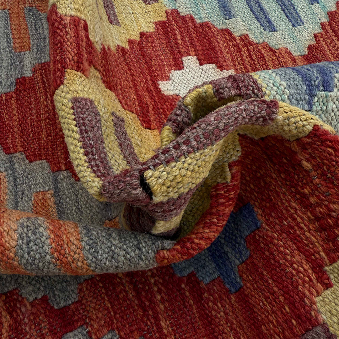 Afghan Vegetable Kilim Rug 5' 0" x 6' 3" Flat-Weave texture
