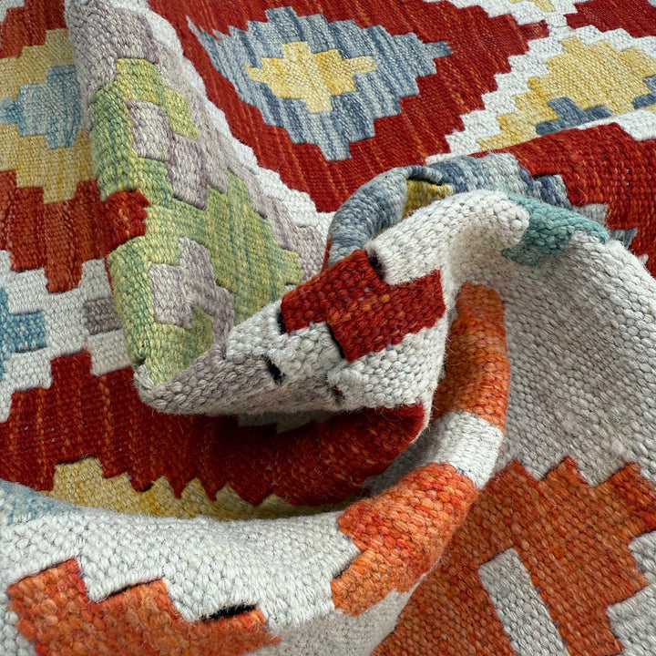 Afghan Vegetable Kilim Rug 4' 10" x 6' 7" Flat-Weave texture