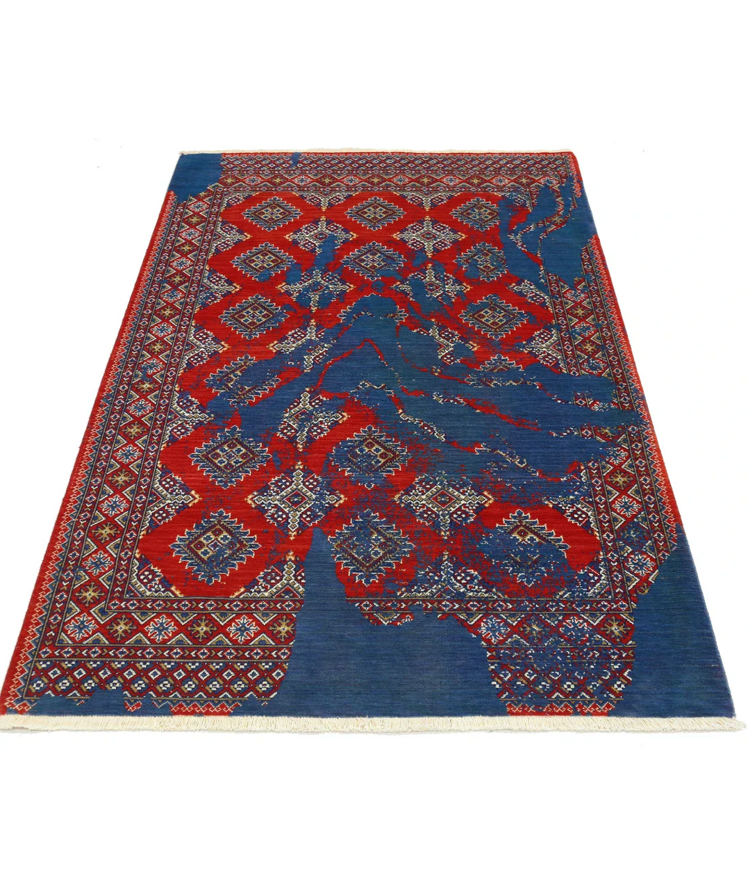 Red Pakistani Oriental Rug 4' 0" × 6' 0" Hand-Knotted pattern