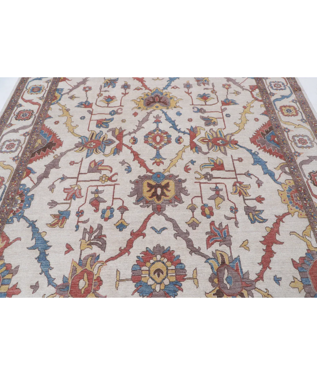 Ivory Pakistani Oriental Rug 7' 10" x 9' 11" Hand-Knotted border