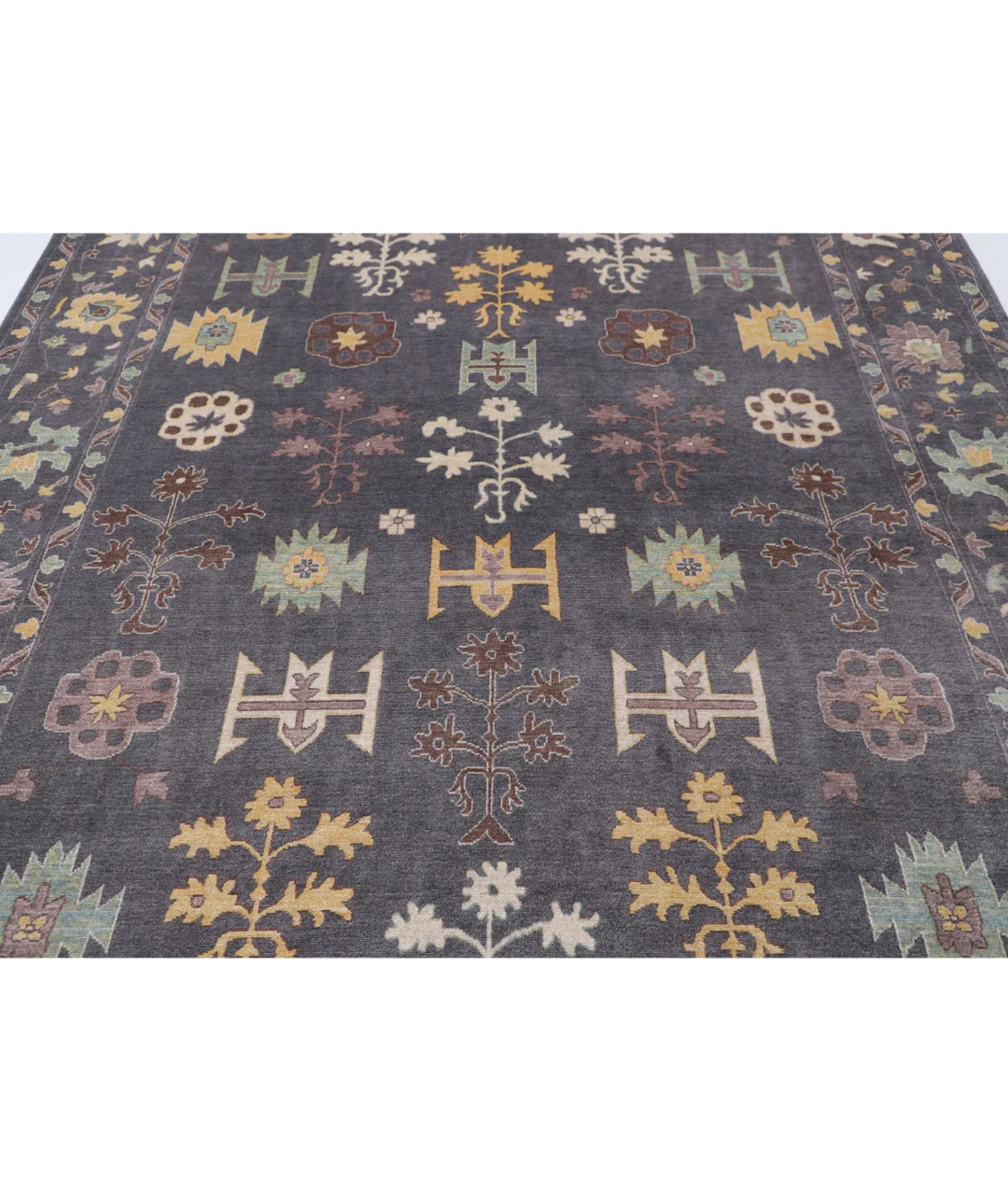 Brown Pakistani Oriental Rug 7' 11" x 10' 0" Hand-Knotted border