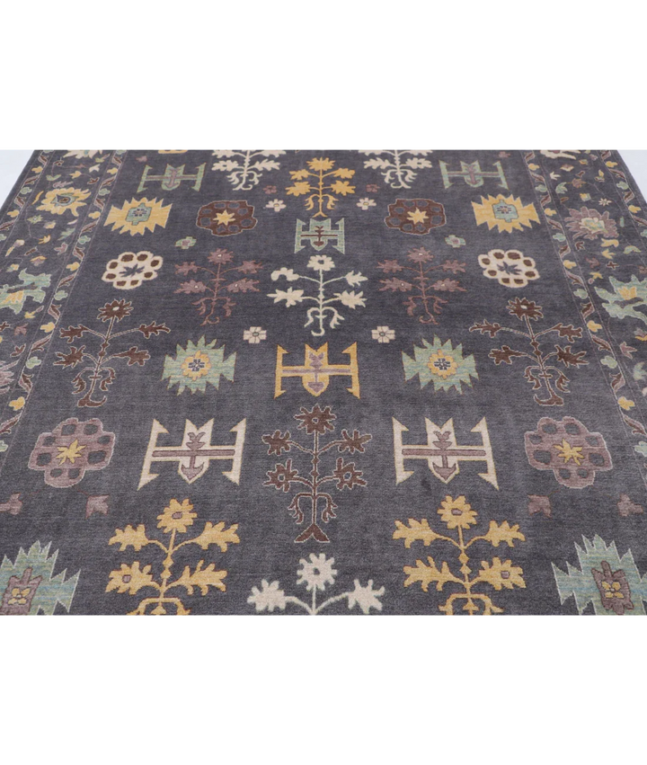 Brown Pakistani Oriental Rug 7' 11" x 10' 0" Hand-Knotted border