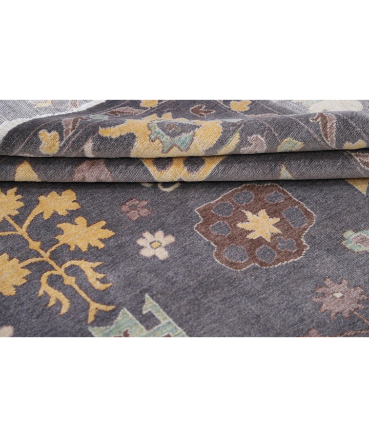 Brown Pakistani Oriental Rug 7' 11" x 10' 0" Hand-Knotted close-up