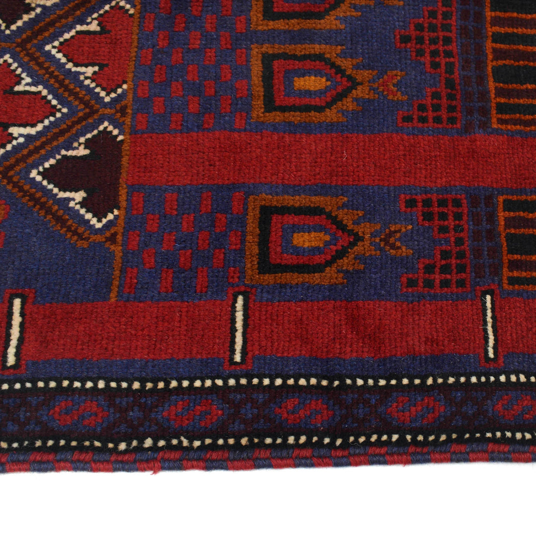 Afghan Prayer Rug 2' 11" x 5' 0" Hand-Knotted detail