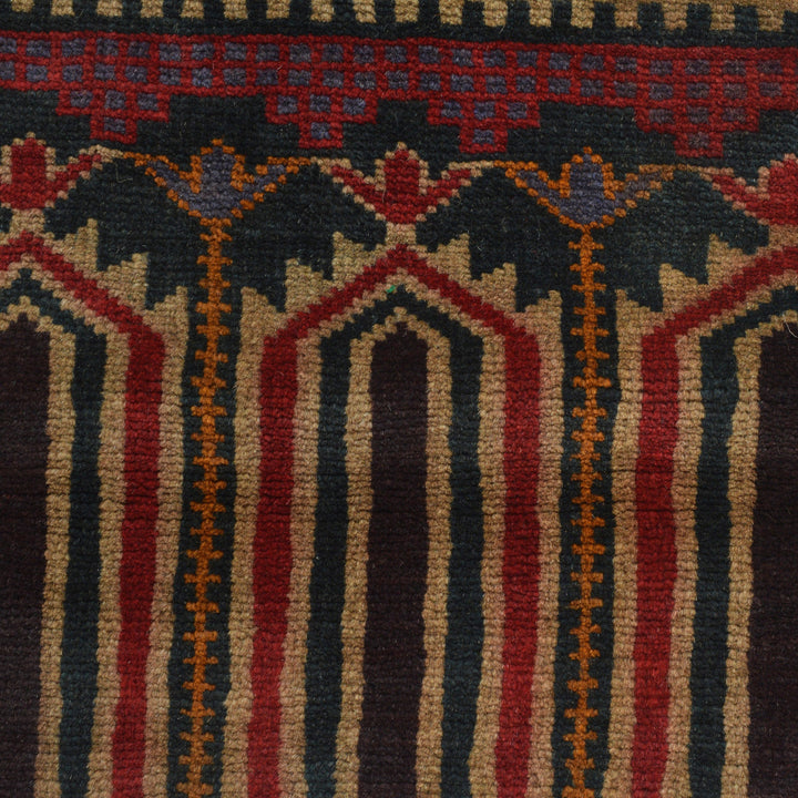 Afghan Prayer Rug 2' 9" x 4' 10" Hand-Knotted close-up
