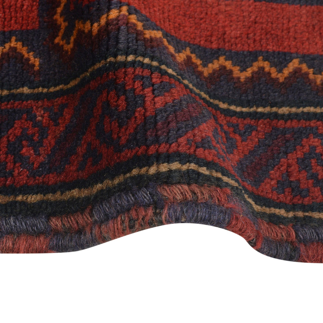 Fine Quality Prayer Rug 3' 1" x 4' 5" - No. AL90782