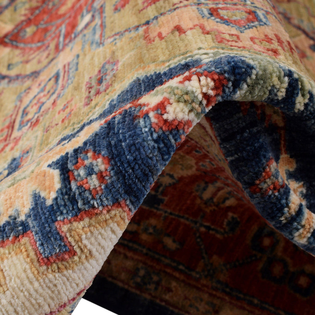 Hand Knotted Heriz Rug 4' 10" x 6' 4" - No. AL30907