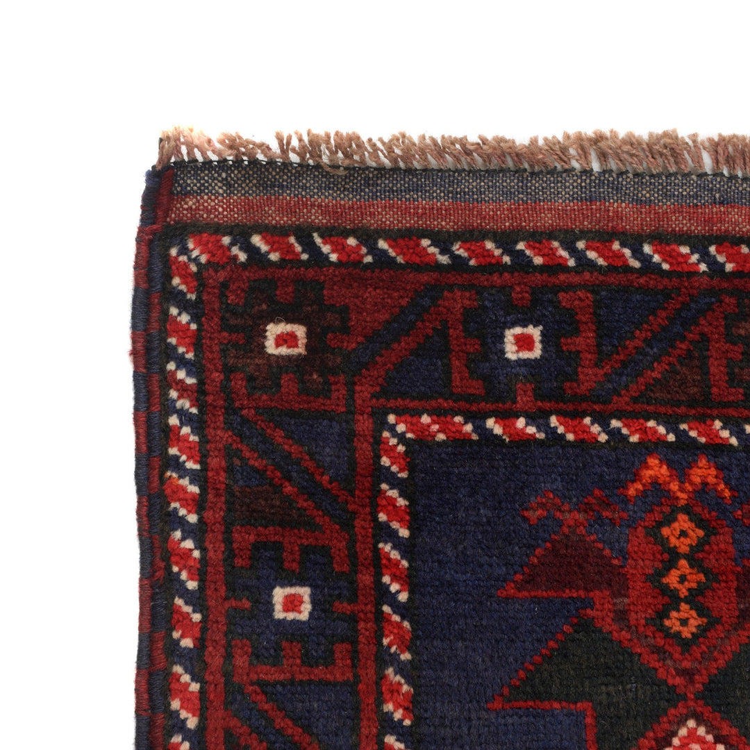 Traditional Baloch Rug 2' 9" x 4' 8" - No. AL10039