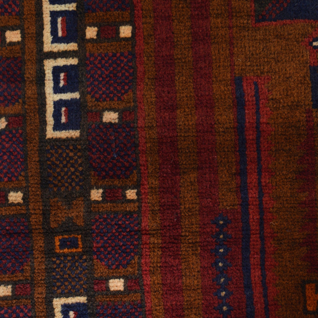 Handmade Pictorial Carpet 2' 9" x 5' 2" - No. AL61879