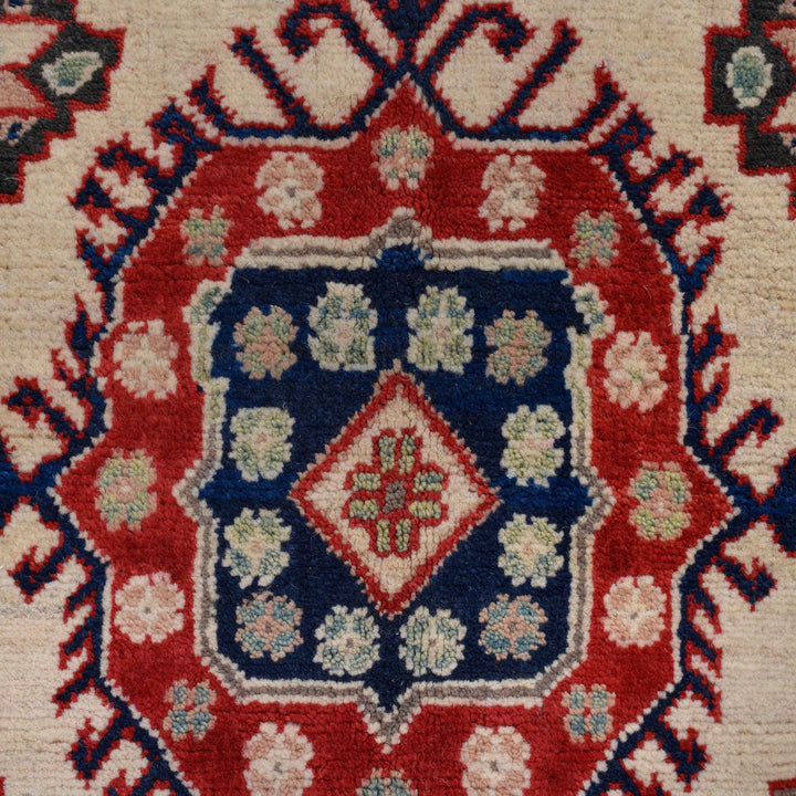 Hand Knotted Kazak Oriental Rug 5' 1" x 7' 2" - No. AL42348