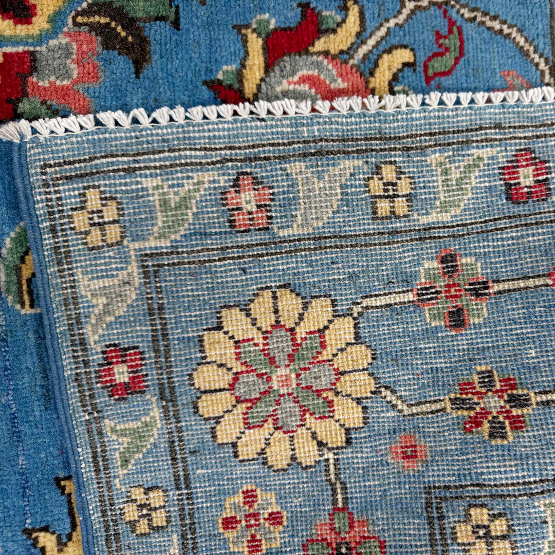 Hand knotted Sultani Carpet 5' 5" x 7' 11" - No. AL75704