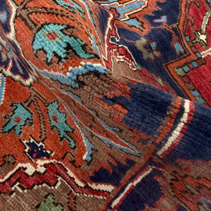 Afghan Heriz Rug 2'7" x 4'1" Hand-Woven texture