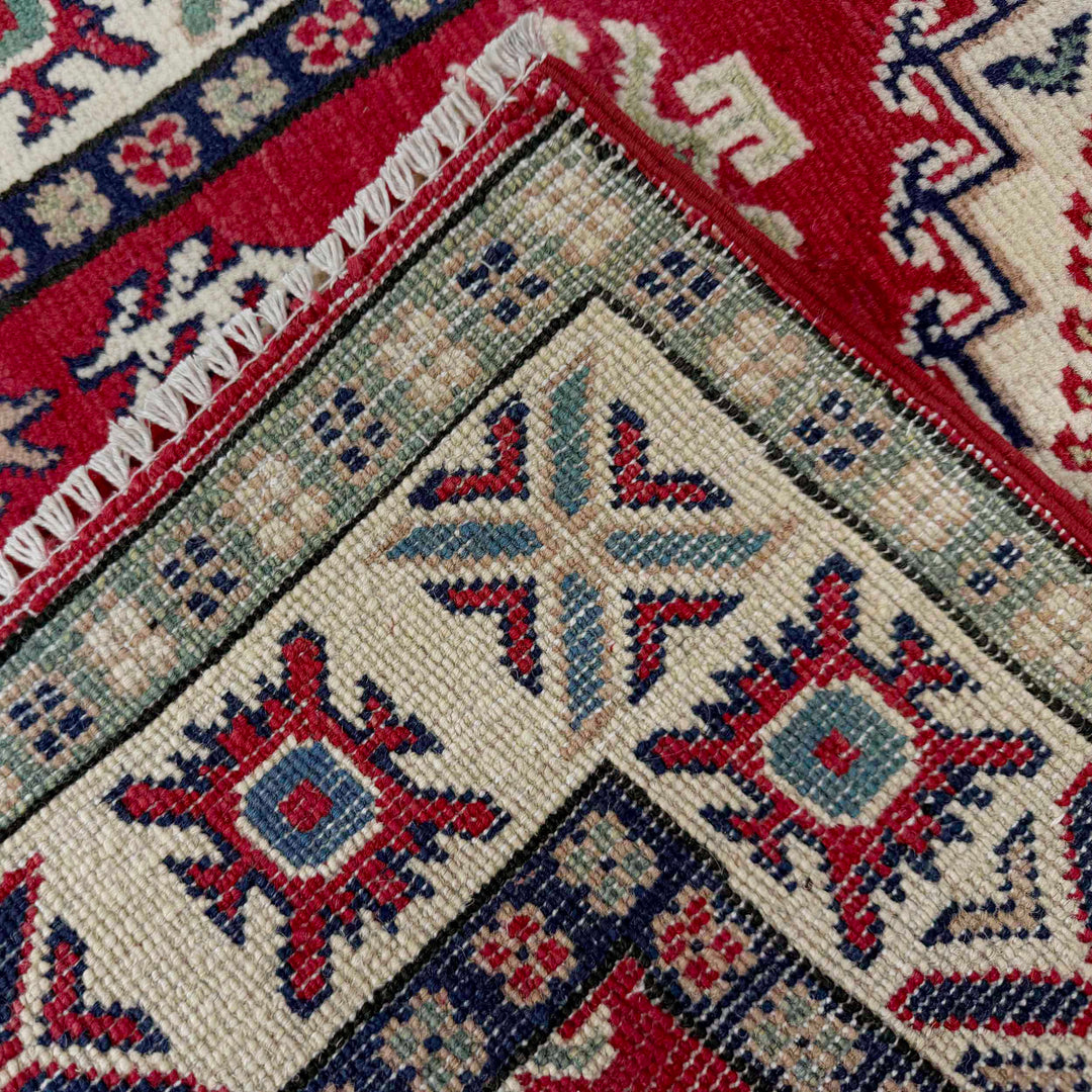 Hand knotted Kazak Carpet 2' 8" x 4' 0" - No. AL32743