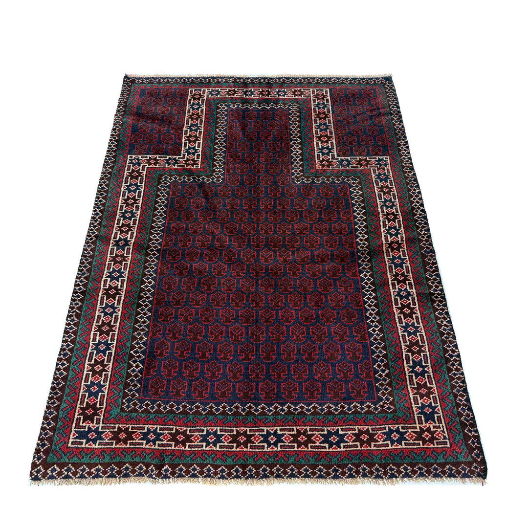 Small Prayer Carpet 2' 11" x 4' 9" - No. AL10278