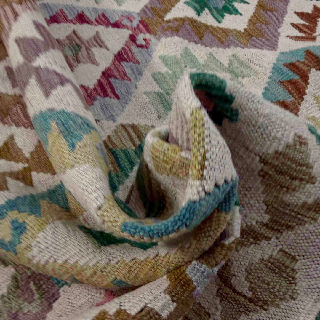 Afghan Vegetable Kilim Rug 5' 11" x 7' 7" Flat-Weave texture