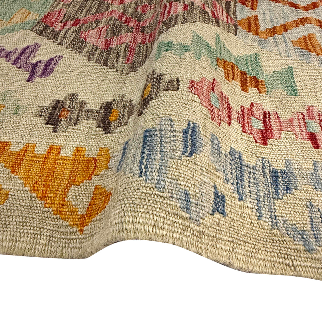 Hand Woven Wool Kelim 4' 10" x 6' 0" - No. AL743191