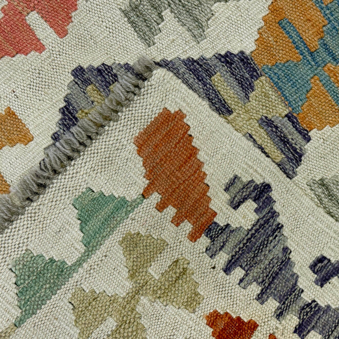 Handmade Vegetable Kilim 2' 6" x 4' 0" - No. AL300568