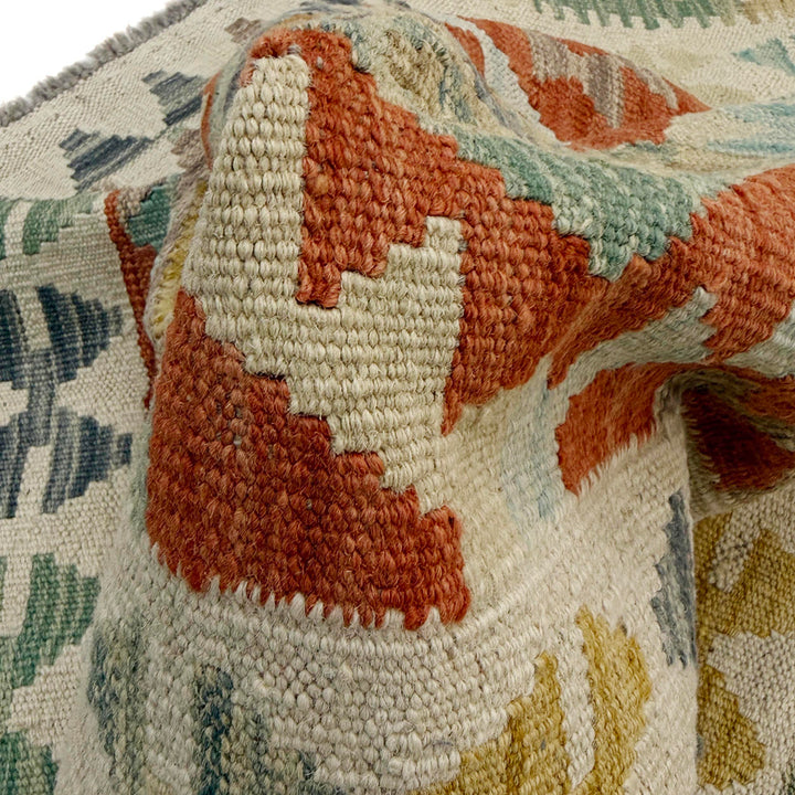 Afghan Kilim Rug 2'8" x 4'1" Flat-Weave texture