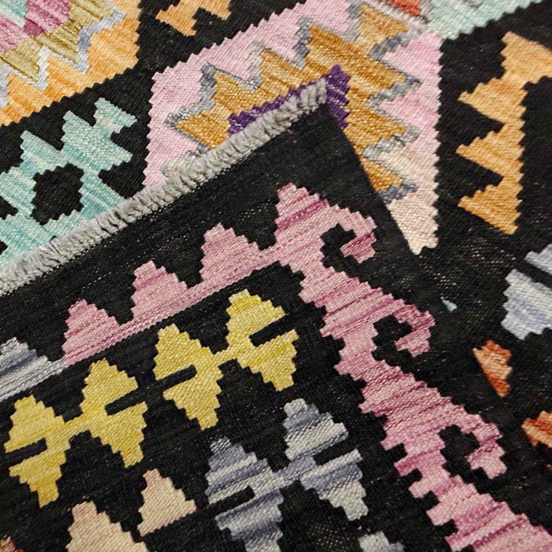 Afghan Vegetable Kilim Rug 6' 7" x 9' 6" Flat-Weave border