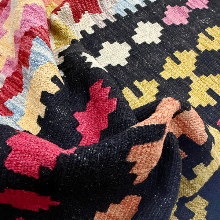 Afghan Vegetable Kilim Rug 6' 7" x 9' 9" Flat-Weave texture