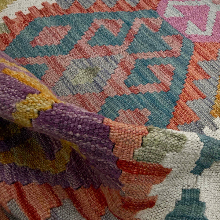 Afghan Vegetable Kilim Rug 2' 6" x 6' 9" Flat-Weave texture