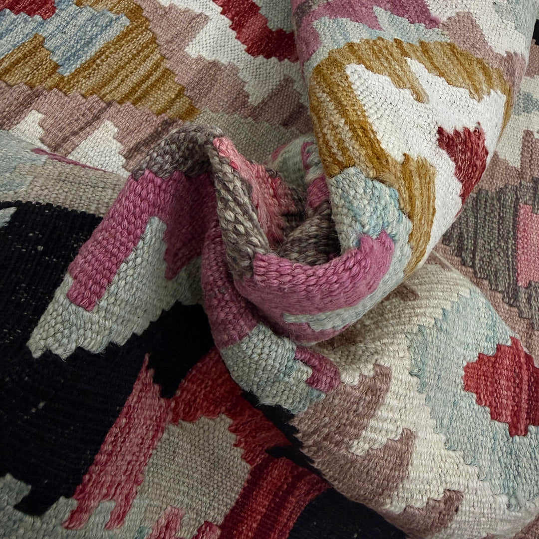 Afghan Vegetable Kilim Rug 2' 8" x 9' 5" Flat-Weave texture