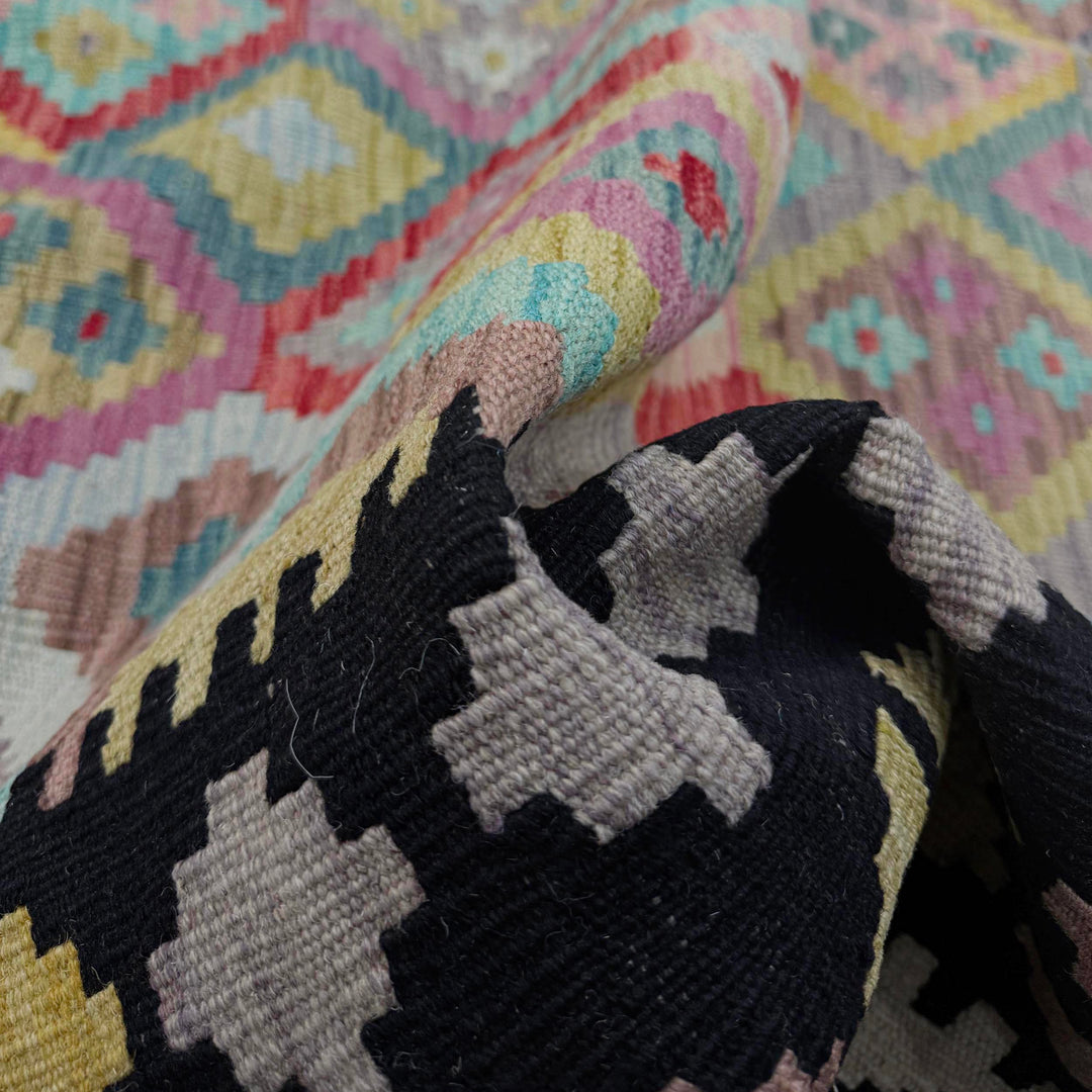 Afghan Vegetable Kilim Rug 6' 11" x 9' 7" Flat-Weave texture