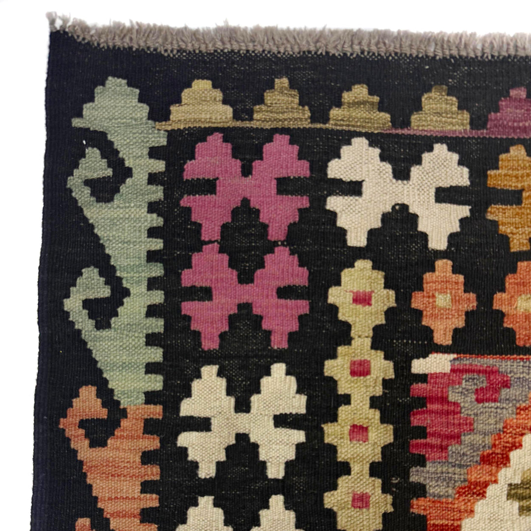 Afghan Vegetable Kilim Rug 6'11" x 10'0" Flat-Weave pattern