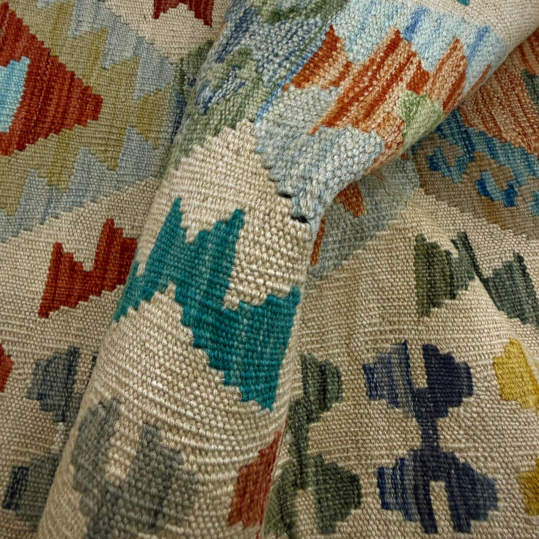 Afghan Vegetable Kilim Rug 2' 7" x 9' 11" Flat-Weave texture