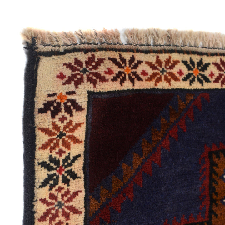 Traditional Baloch Rug 2' 9" x 4' 9" - No. AL26134