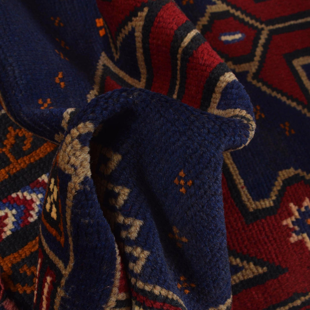 Small Prayer Carpet 2' 7" x 4' 7" - No. AL49459