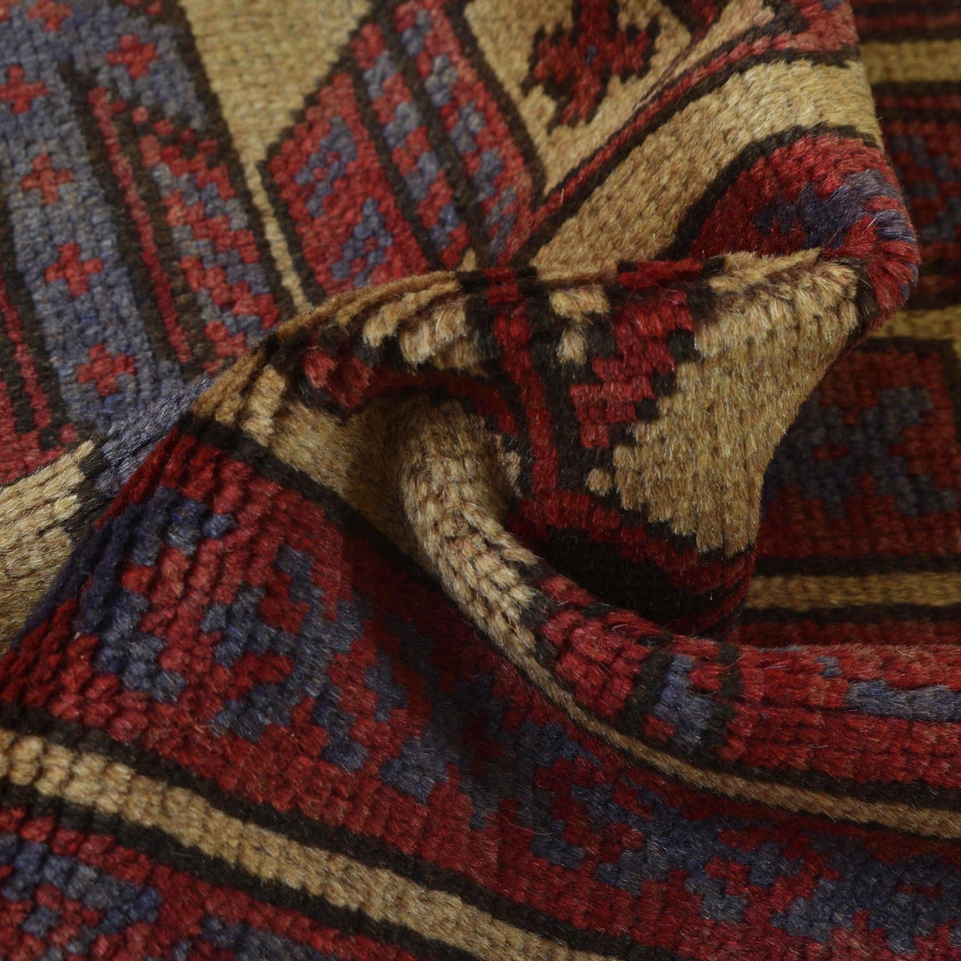 Islamic Prayer Carpet 2' 10" x 4' 5" - No. AL72795