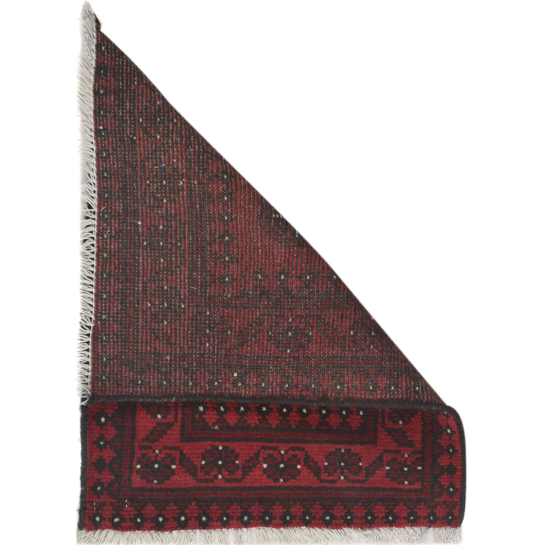 Handmade Floor Mat 1' 7" x 2' 2" - No. AL43333