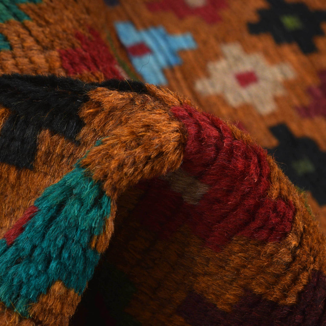 Handmade Balochi Rug 3' 11" x 5' 10" - No. AL38293