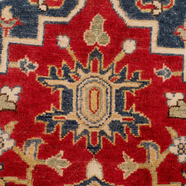 Hand knotted Kazak Carpet 4' 1" x 5' 9" - No. AL46985