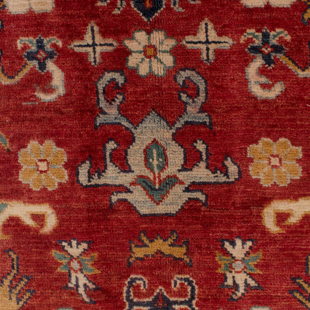 Hand knotted Kazak Carpet 4' 1" x 6' 0" - No. AL80186