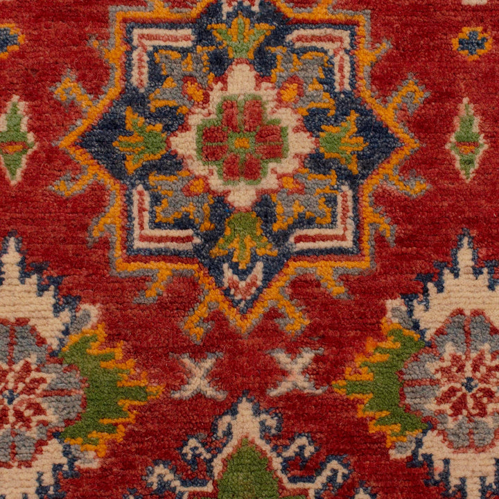 Hand knotted Kazak Carpet 5' 0" x 7' 1" - No. AL52935