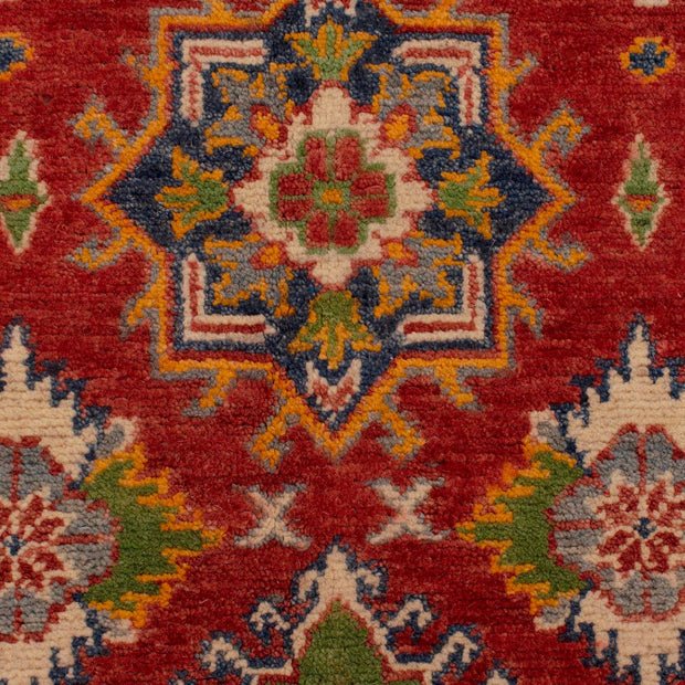 Hand knotted Kazak Carpet 5' 0" x 7' 1" - No. AL52935