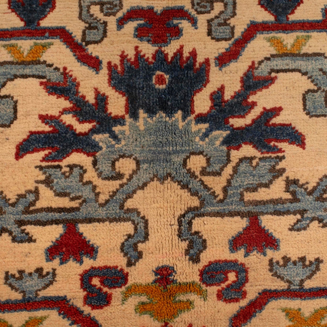 Handmade Kazak Area Rug 4' 11" x 6' 4" - No. AL67560