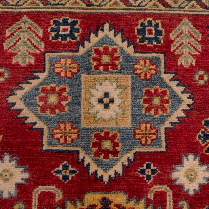 Hand knotted Kazak Carpet 5' 4" x 7' 8" - No. AL98966