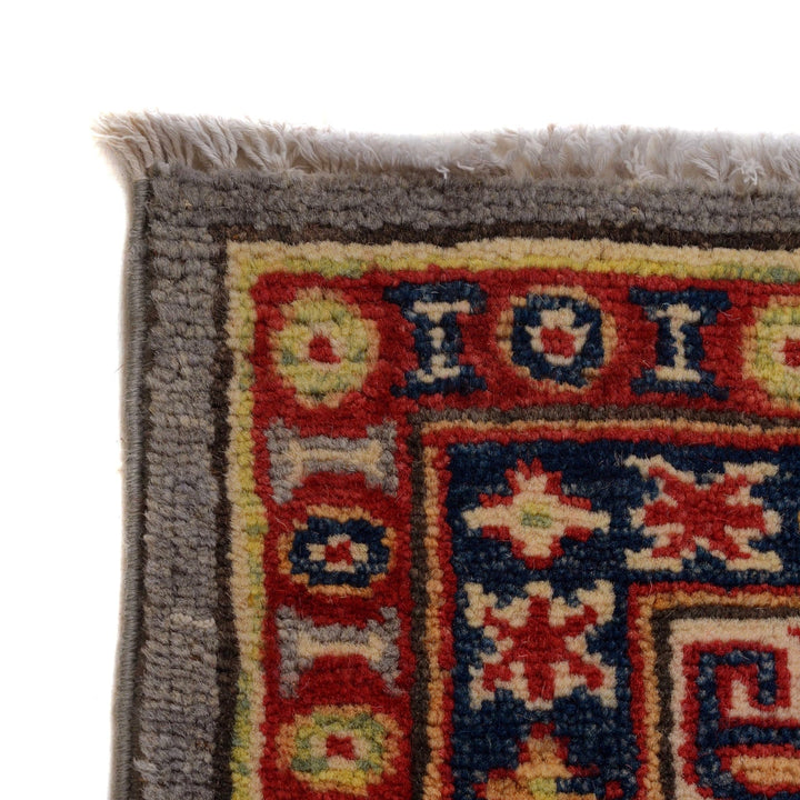 Hand knotted Kazak Rugs 4' 10" x 6' 6" - No. AL95241