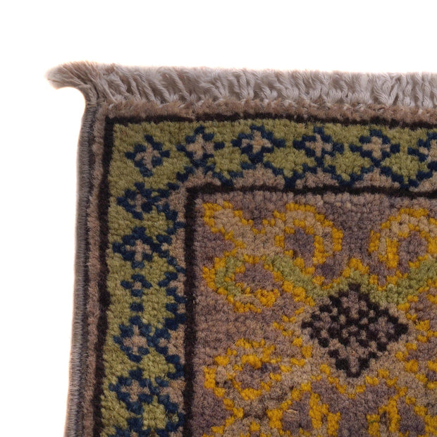 Handmade Kazak Area Rug 4' 0" x 5' 7" - No. AL43555