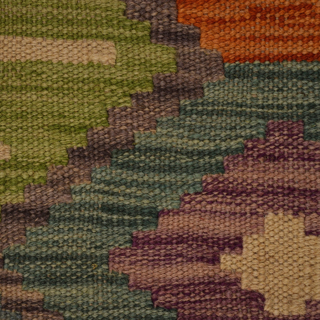 Hand Woven Wool Kelim 4' 11" x 6' 4" - No. AL59707