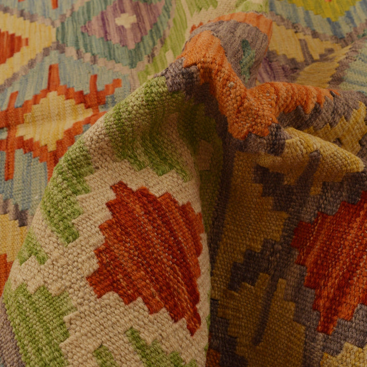 Hand Woven Wool Kelim 4' 11" x 6' 4" - No. AL59707