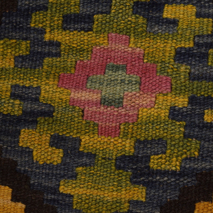 Hand Woven Wool Kelim 5' 0" x 6' 3" - No. AL68404