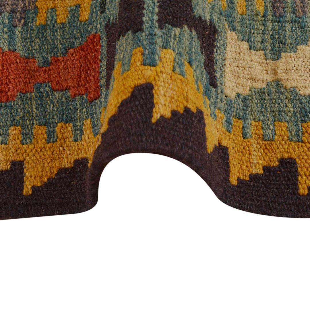Afghan Vegetable Kilim Rug 2' 5"x 6' 7" Flat-Weave texture