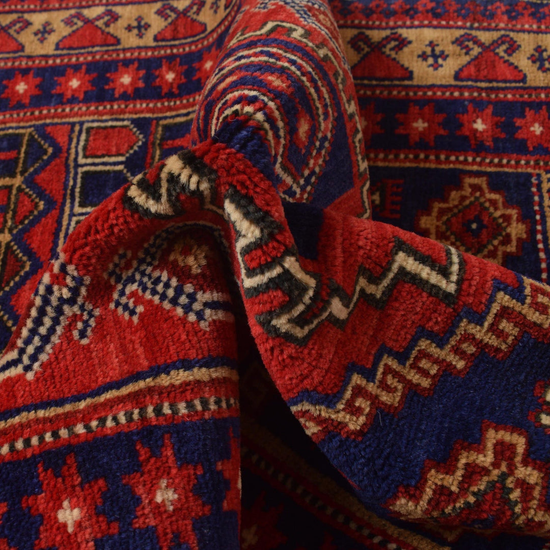 Small Prayer Carpet 2' 11" x 3' 10" - No. AL27164