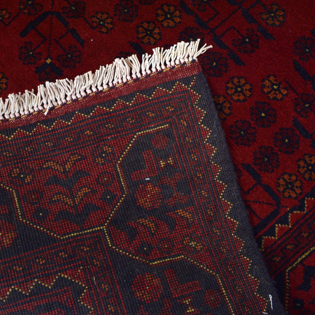 Medium Size Area Rug 4' 10" x 6' 7" - No. AL41626