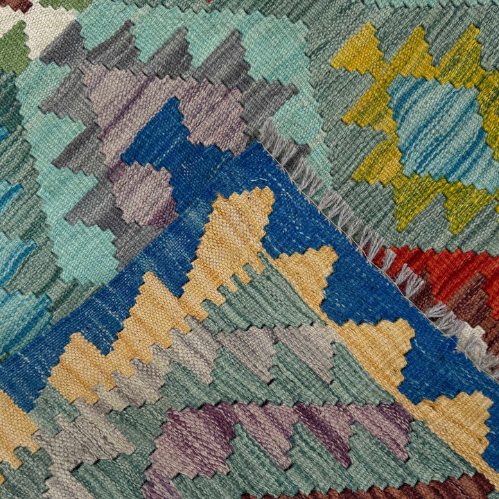 Hand Woven Wool Kelim 4' 7" x 5' 5" - No. AL84902