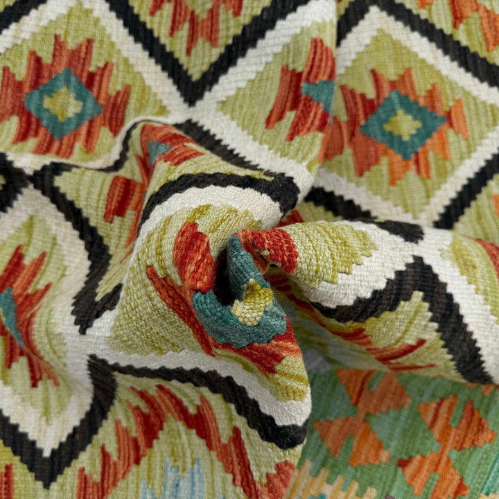 Afghan Vegetable Kilim Rug 4' 2" x 5' 3" Flat-Weave texture